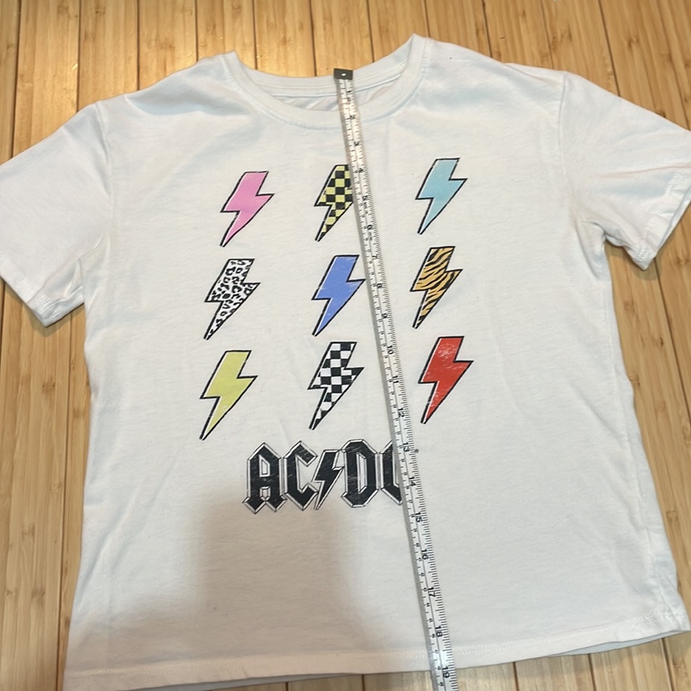 Girls Graphic Tee Shirt - Picture 3 of 5